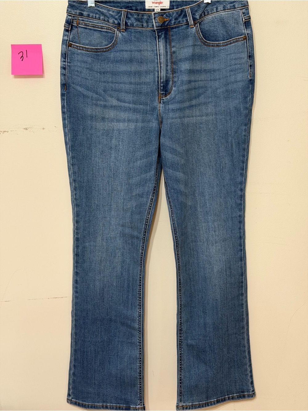 Wrangler Women’s Size 16 Bootcut Stretch Jeans Medium Wash NWOT